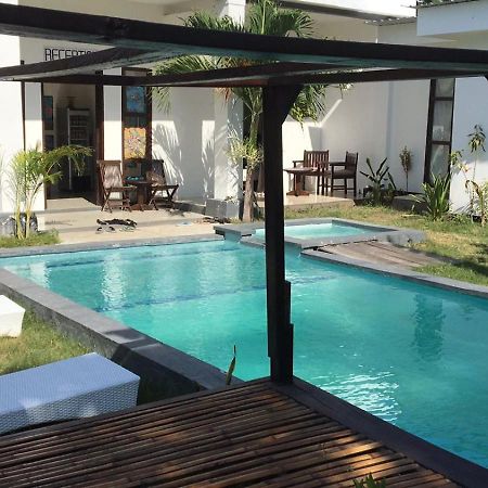 White Sands Resort Gili Trawangan Extérieur photo